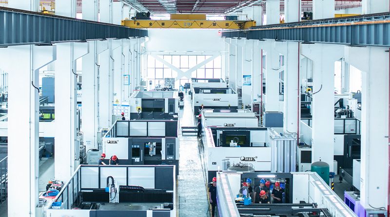 Open Type vs Enclosed Fiber Laser Cutting Machine: What Should Buyers Consider?